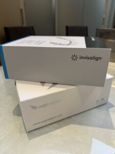 インビザラインとエンジェルアライナー
